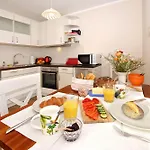 Bernstein Kamin 250 M Apartment *